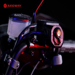 Segway Snarler AT10L-S is het standaardmodel in de smalle uitvoering T3b Grey/Red