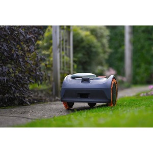 Segway Navimow i108e op GPS zonder perimeterkabel maait 800m2 gras met gemak