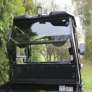 UTV diesel 1100 Full cab with acessories (wiper, washer, heating kit) fits original roof.
